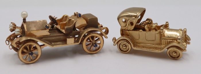 GOLD Miniature kt Gold Model of an Automobile