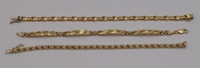 JEWELRY Grouping of kt Gold Bracelets
