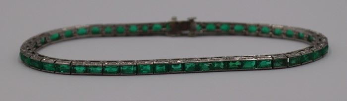 JEWELRY Platinum and Emerald Line Bracelet