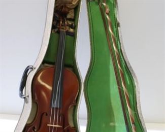 Vintage Violin In Hard Case With Bows