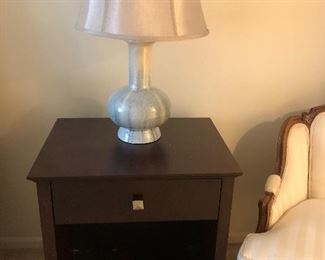 Nice end table with newer lamp (one of two)