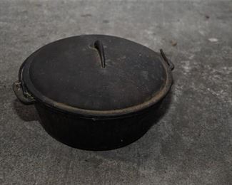 Cast Iron Cooking Pot