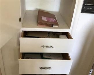 https://connect.invaluable.com/randr/auction-lot/bedroom-drawers-w-black-white-photos_DF1434A879