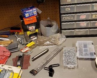 Tools & fasteners