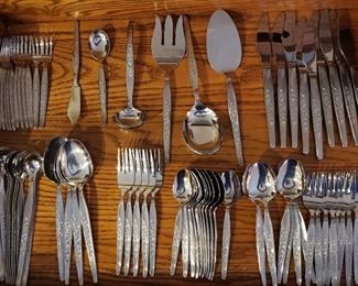 80 pieces stainless steel flatware 