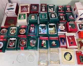TONS OF CHRISTMAS ORNAMENTS