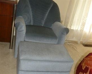 Nice Chair & Ottoman