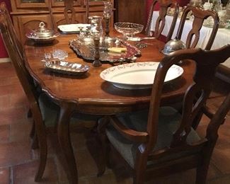 dining table and 6 chairs