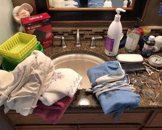 Towels, Heatpad, Bathroom essentials