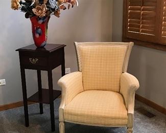 Pair of yellow accent chairs, accent table