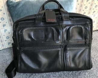 Tumi black leather briefcase