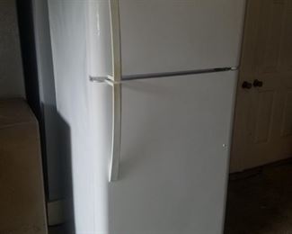 Kenmore white refrigerator