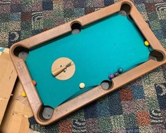 Pivot Pool Vintage Table Top Game