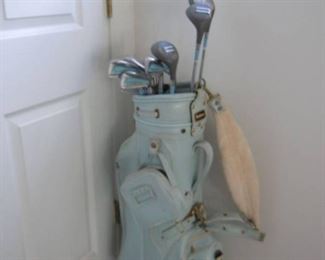 Vintage Right Handed McGregor Golf Bag and Power Sole by Nicklaus Clubs