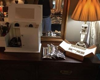 PAIR OF MIRRORED LAMPS