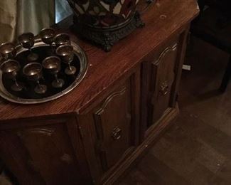 VTG COSOLE CABINET PRICE $195