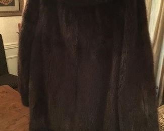 BACK VIEW OF MINK STROLLER