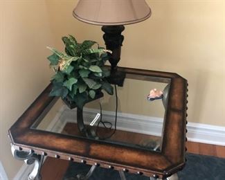 END TABLE AND LAMP
