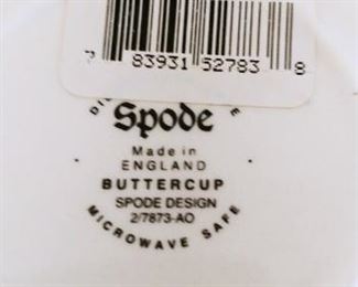 Spode "Buttercup" Pattern. 4 Place Setting  