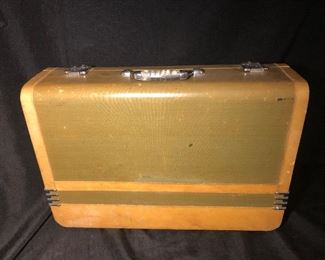 Vintage Wheary Suitcase 