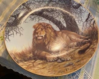 Lion plate