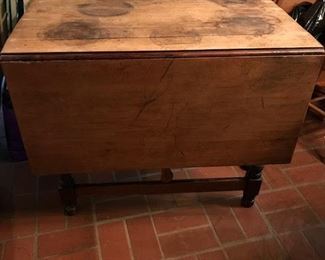 drop leaf table