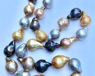 $35 Tear drop pearl necklace 14" long 
