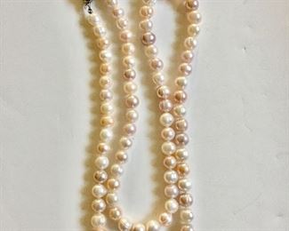 $120 Very long strand pinkish white pearl necklace 36" Long 