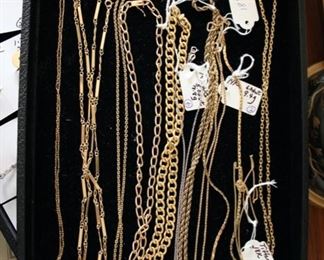 Lots of 18k & 14k gold pieces of jewelry