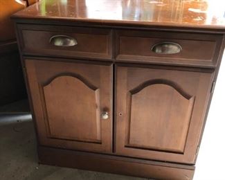 Cabinet (has a top you can use or not use)