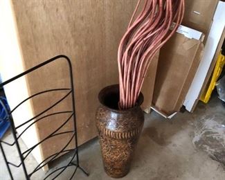 Vase + Sticks
