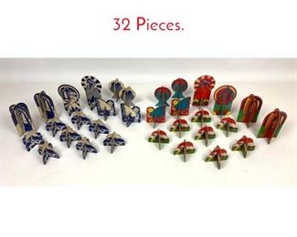 Lot 349 1971 PETER MAX chess set. 32 Pieces.