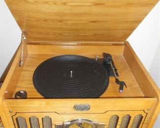 Museum Thomas Series Record Player