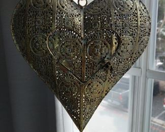 10 in metal hanging art candle holder gold color