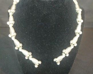 18in necklace missing claps