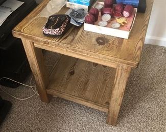 End table 25.00