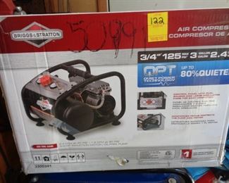 Briggs & Stratton Air Compressor, NIB