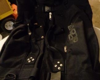 Golf bag on wheels, looks to be barely used