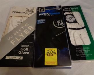 Lot of Men's golf gloves, one pair leather