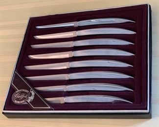 CLEARANCE  !  $6.00 NOW, WAS $25.00..........Carvel Hall Knife Set (T095) 