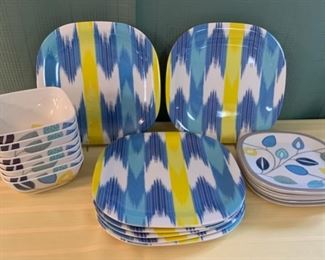 CLEARANCE  !  $12.00 NOW, WAS $45.00............Waverly Melamine Set of 8 Each (T099)