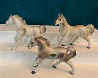 HALF OFF !  $12.50 NOW, WAS $25.00..........3 Horse Figurines (M155)