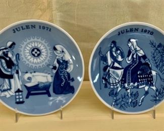 CLEARANCE  !  $4.00 NOW, WAS $16.00........Julen Plates (M099)