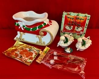 HALF OFF !  $8.00 NOW, WAS $16.00.......vintage Christmas Lot (M048)