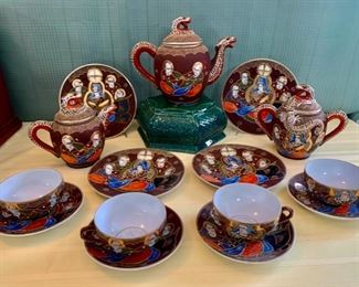 HALF OFF !  $100.00 NOW, WAS $200.00.............Incredible Hand painted Oriental Tea Set, Geisha Ladies inside cups, see following picture.... very good condition