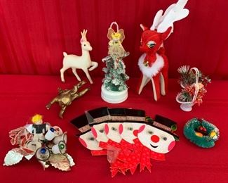 REDUCED!  $15.00 NOW, WAS $20.00.........Vintage Christmas lot (M031)