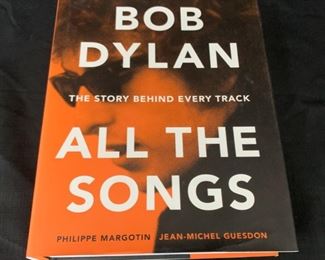 REDUCED!  $11.25 NOW, WAS $15.00......Bob Dylan Song Book (T186)
