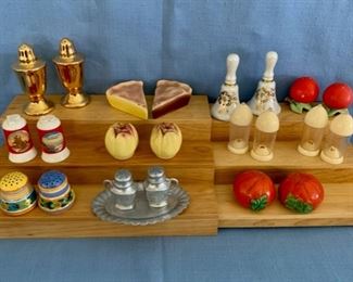 CLEARANCE  !  $4.00 NOW, WAS $12.00...........Vintage Salt and Peppers, most fine may be a few rough edges, as is (M159)