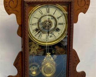 HALF OFF!  $12.50 NOW , WAS $25.00...........Antique New Haven Clock as is (T238)