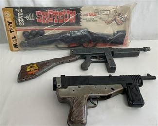 $45.00.............Vintage Toy Guns Dick Tracy and more (C030)